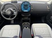 Mini Countryman 8