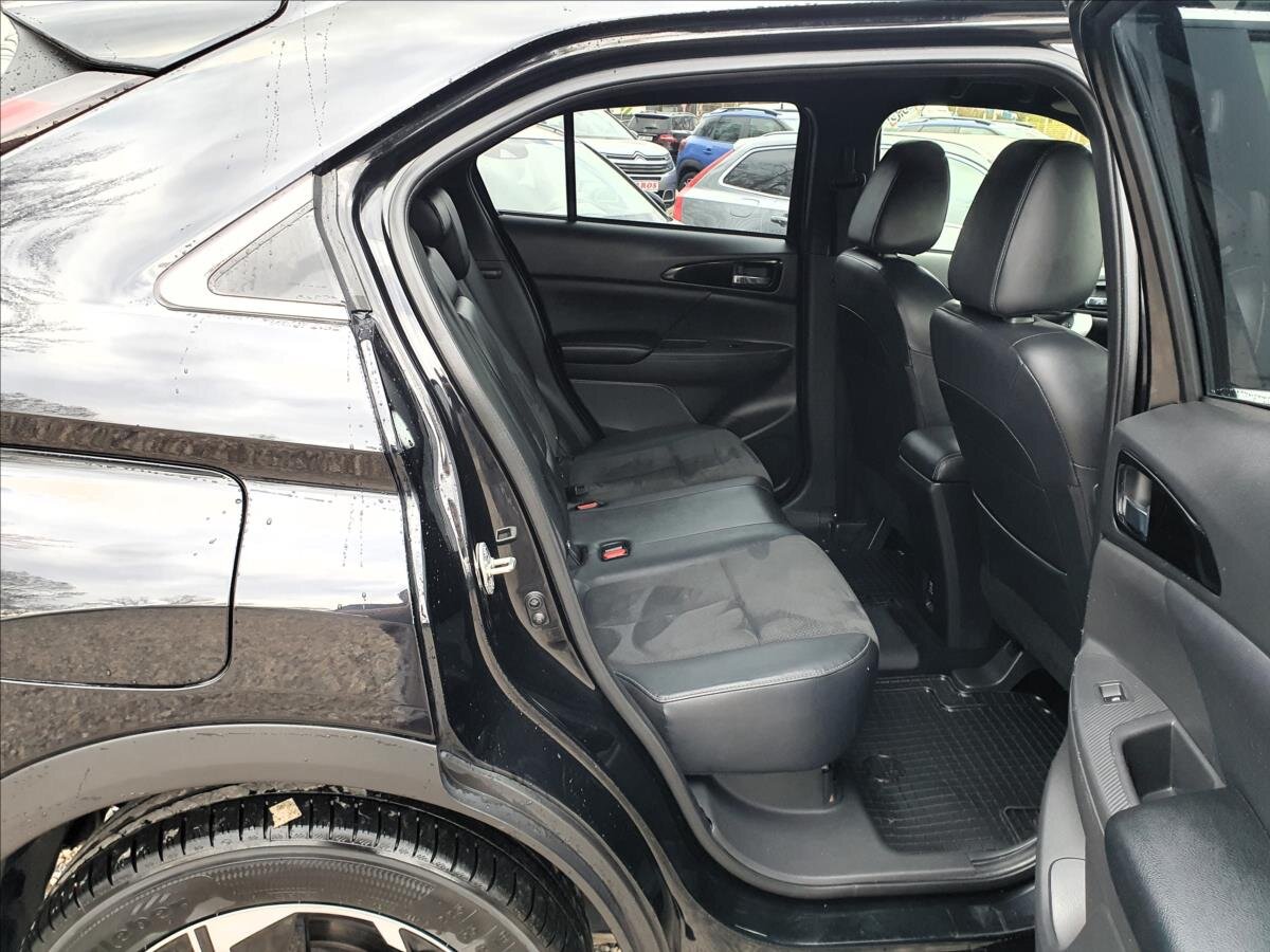 Mitsubishi Eclipse Cross SUV / Terénní 2,4 l 133 kw