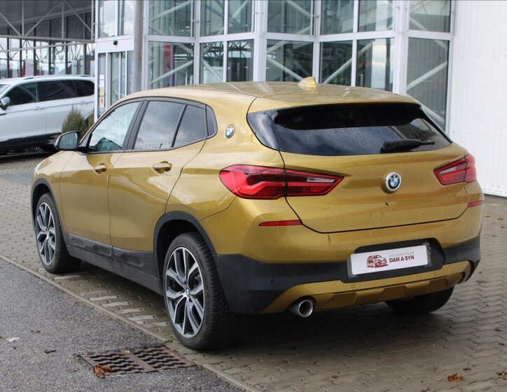 BMW X2 SUV 1,5 l 103 kw