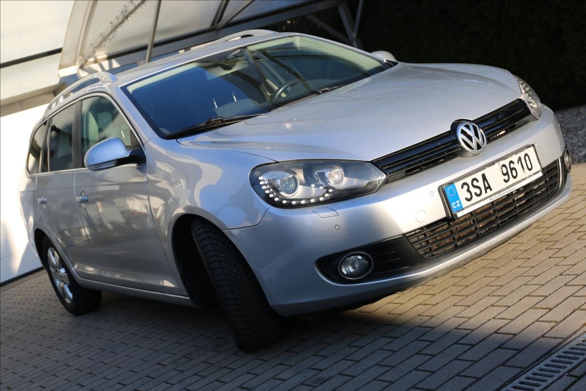 Volkswagen Golf Kombi 1,6 l 77 kw