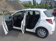 Toyota Yaris 12