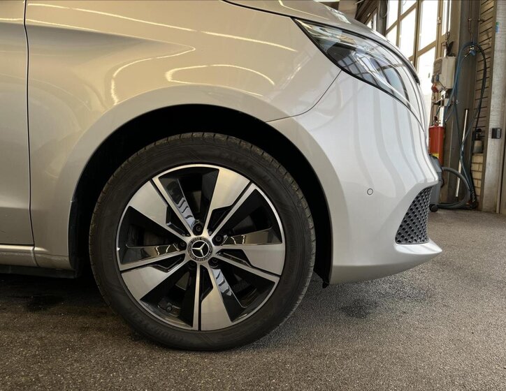 Mercedes-Benz Třídy V MPV 2,0 l 174 kw