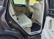 Volkswagen Touareg SUV / Terénní 4,1 l 250 kw