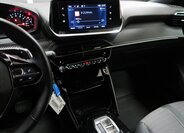 Peugeot 2008 Hatchback 1,2 l 96 kw