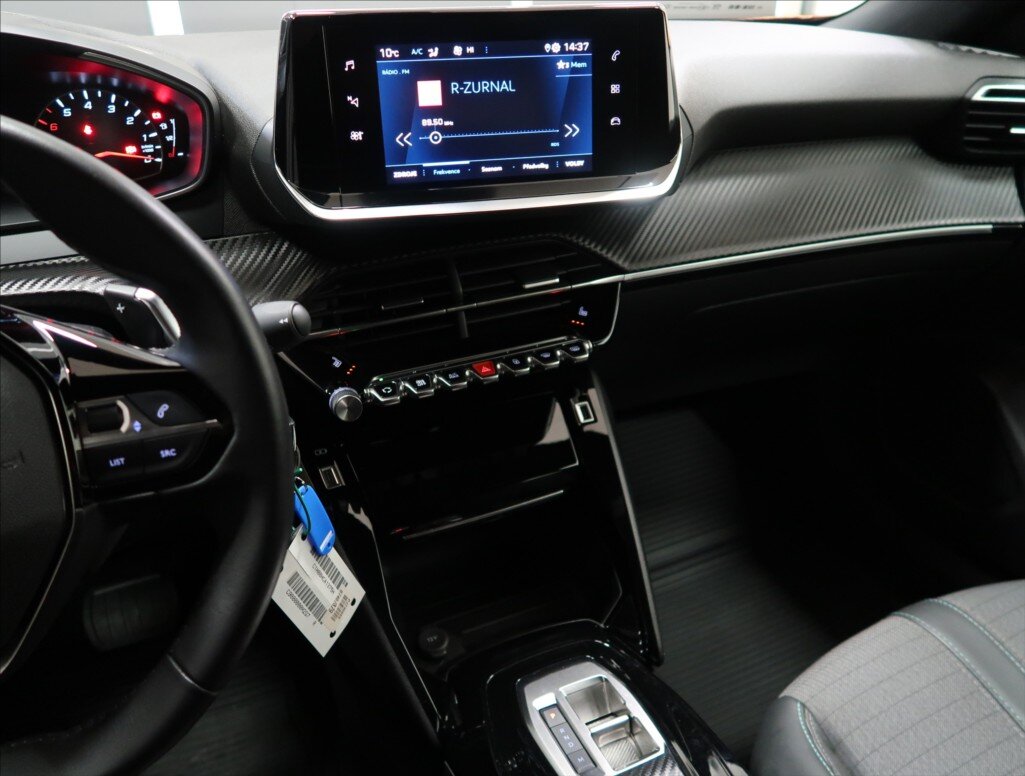 Peugeot 2008 Hatchback 1,2 l 96 kw