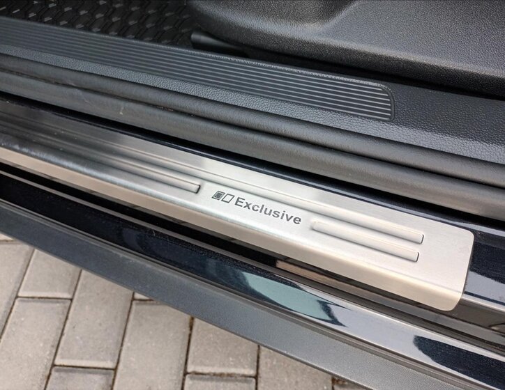 Volkswagen T-Roc SUV / Terénní 1,5 l 110 kw