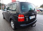 Volkswagen Touran Kombi 2,0 l 100 kw