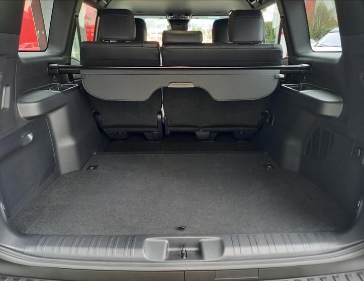 Toyota Land Cruiser 11