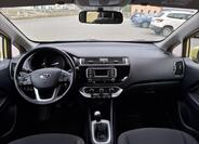 KIA Rio 11
