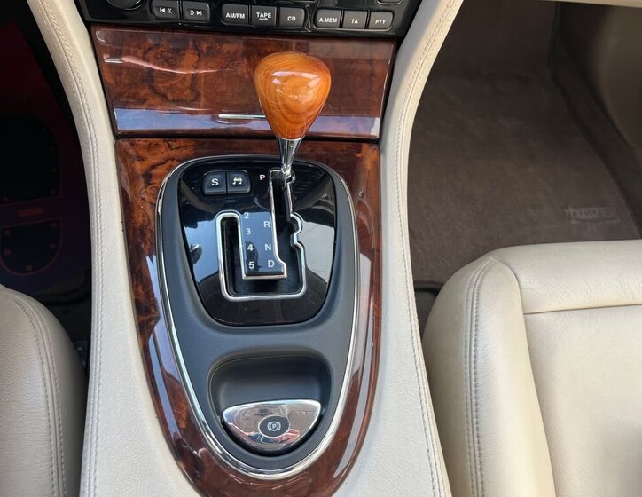 Jaguar XJ Sedan 3,0 l 175 kw