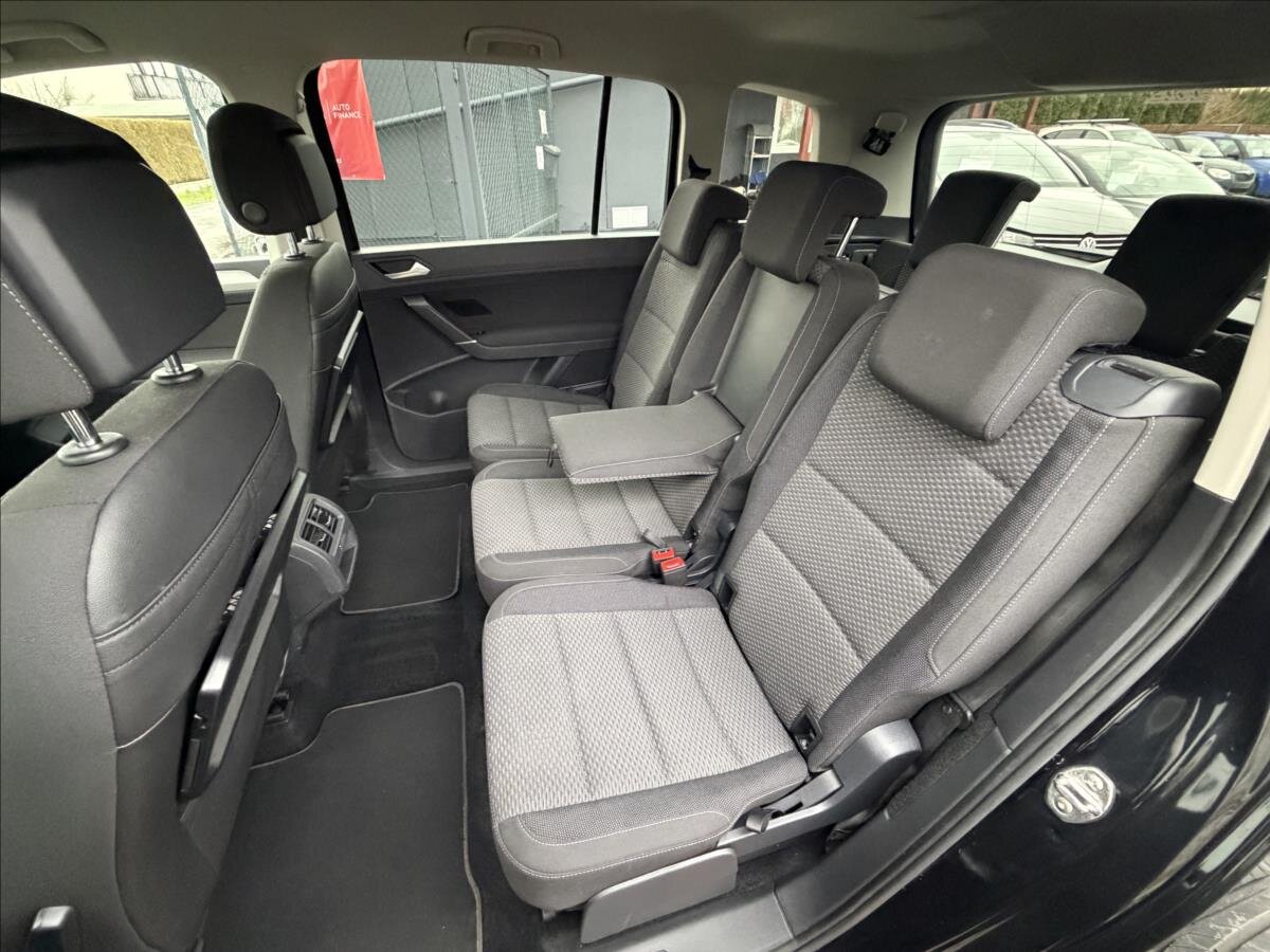 Volkswagen Touran MPV 1,2 l 81 kw