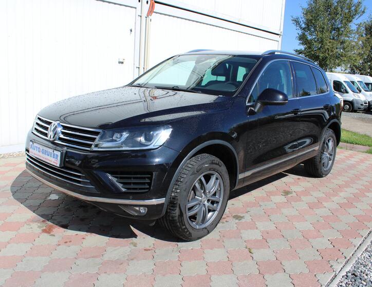 Volkswagen Touareg 1