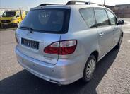 Toyota Avensis Verso 6