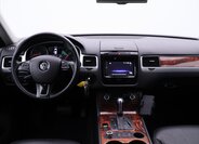 Volkswagen Touareg SUV / Terénní 3,0 l 180 kw