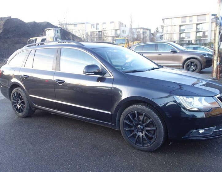 Škoda Superb 13