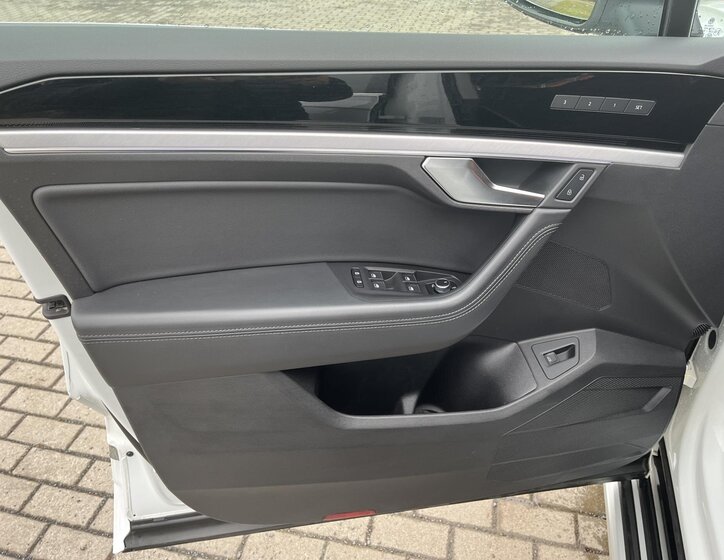 Volkswagen Touareg SUV 3,0 l 210 kw