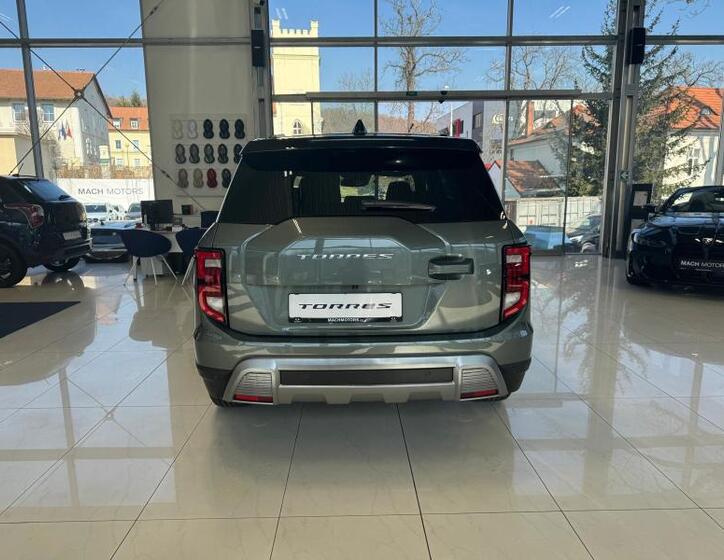 SsangYong Torres 6