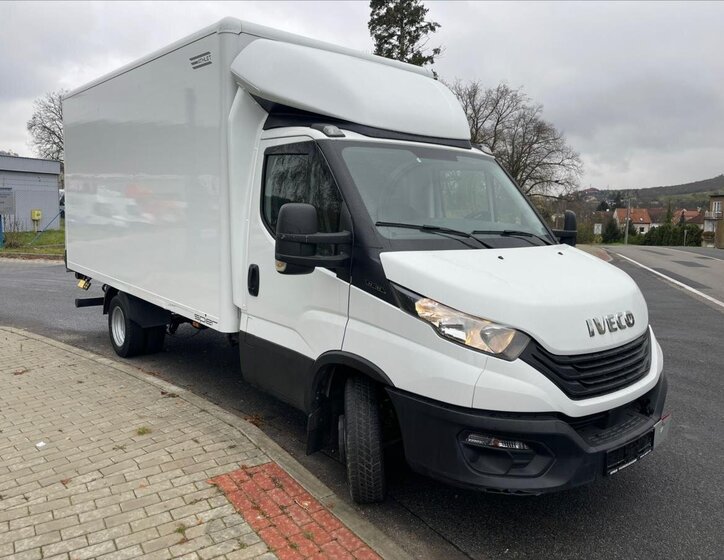 Iveco Daily Skříň 2,3 l 0