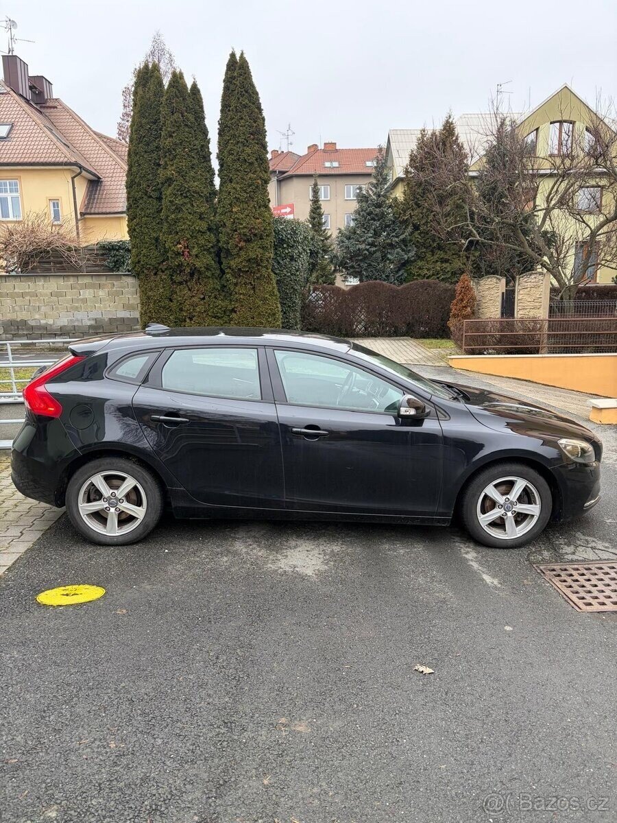 Volvo V40 MPV 0,0 0