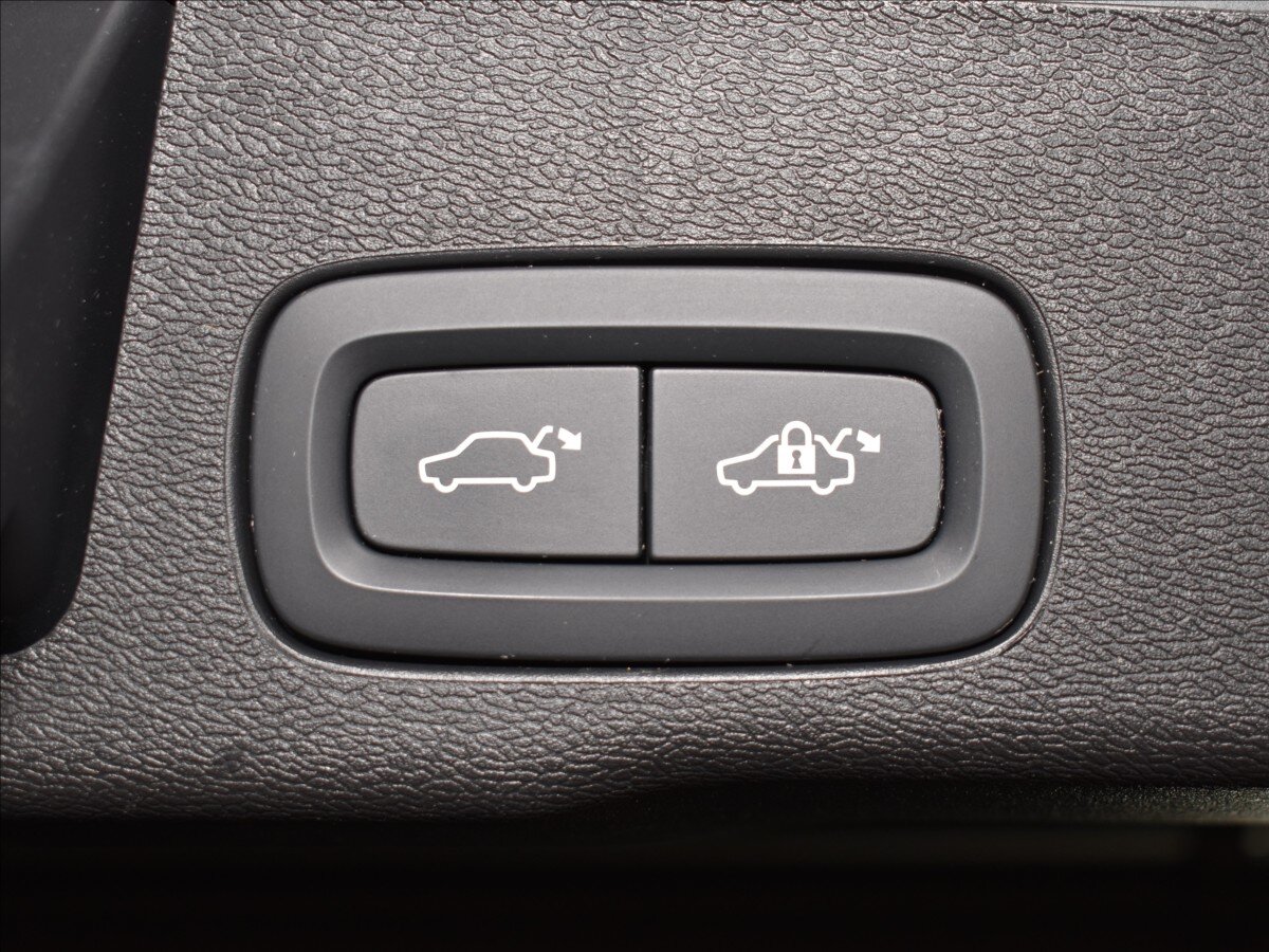 Volvo XC60 SUV 2,0 l 257 kw