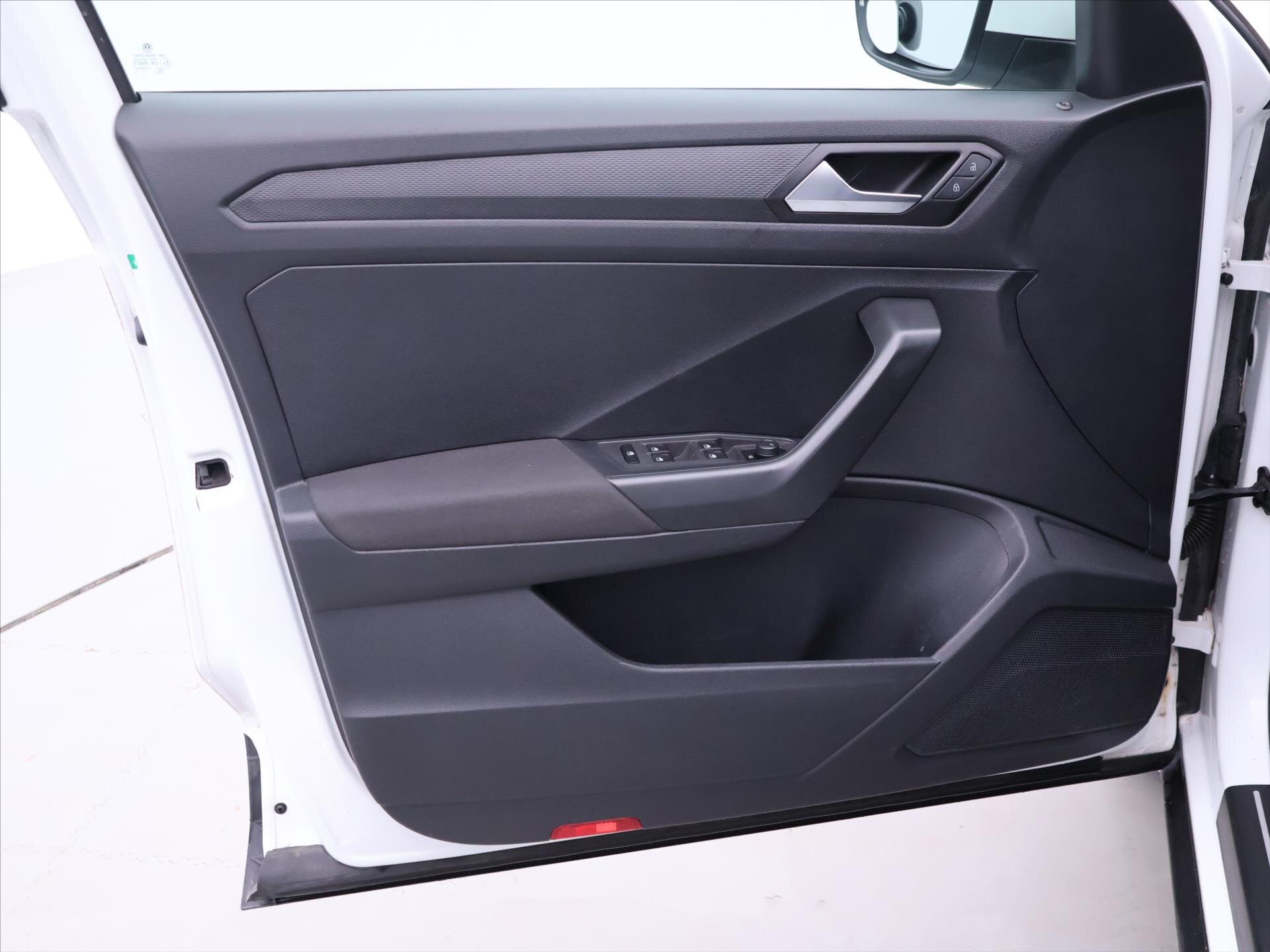 Volkswagen T-Roc SUV / Terénní 999,0 85 kw