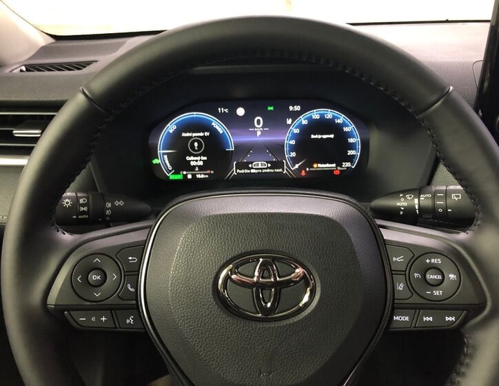 Toyota RAV4 SUV 2,5 l 163 kw