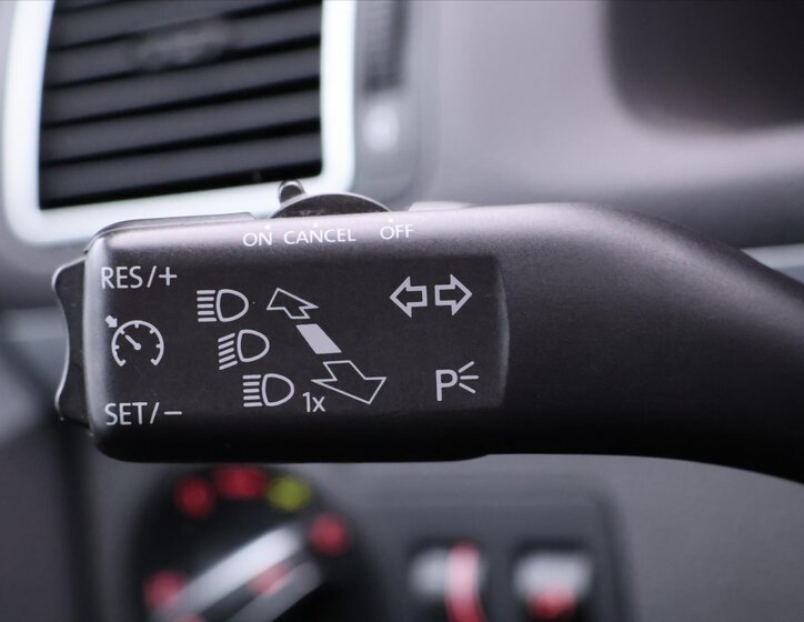 Volkswagen Touran MPV 1,4 l 103 kw