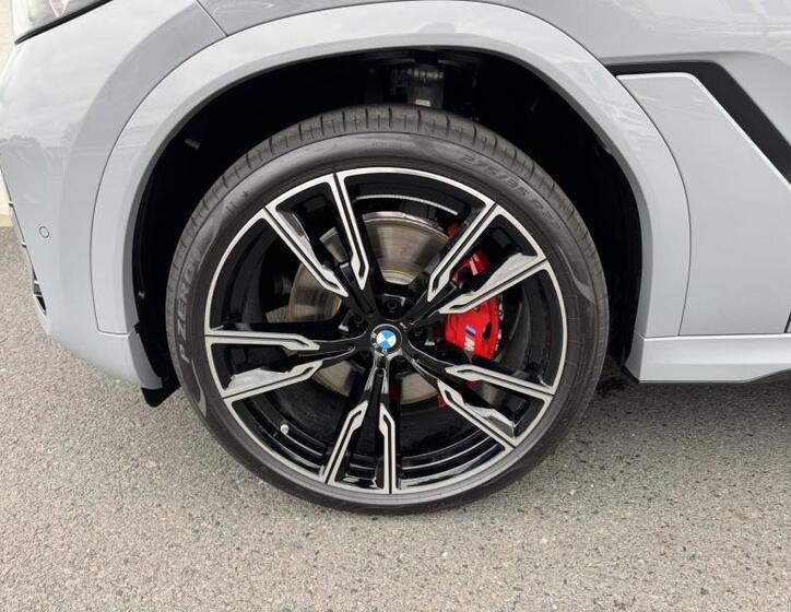 BMW X6 4