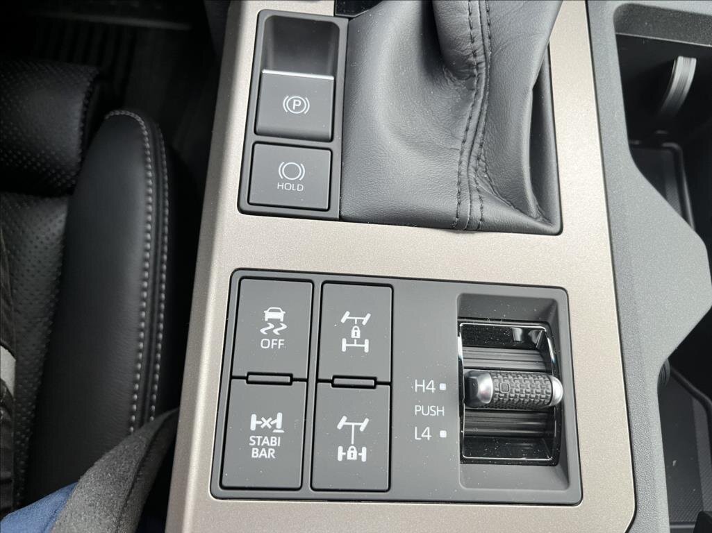 Toyota Land Cruiser Ostatní 2,4 l 243 kw