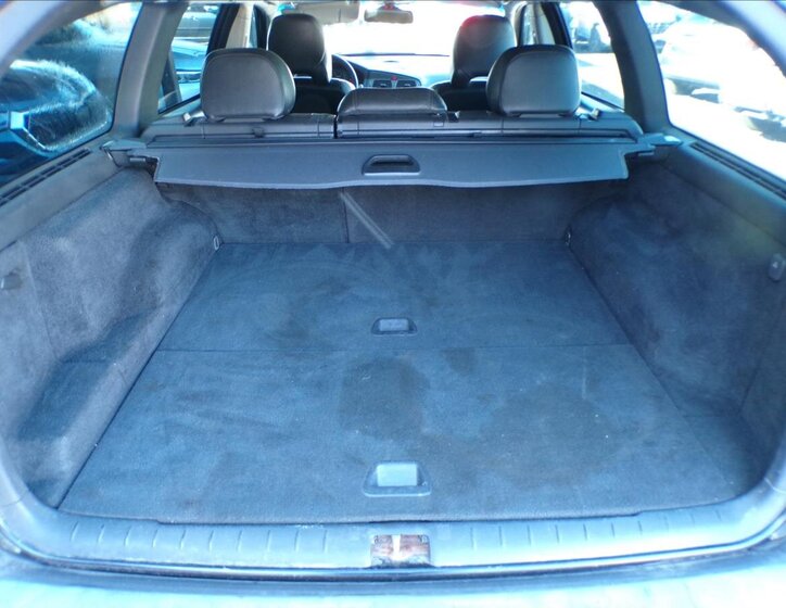 Volvo V70 Kombi 2,5 l 103 kw