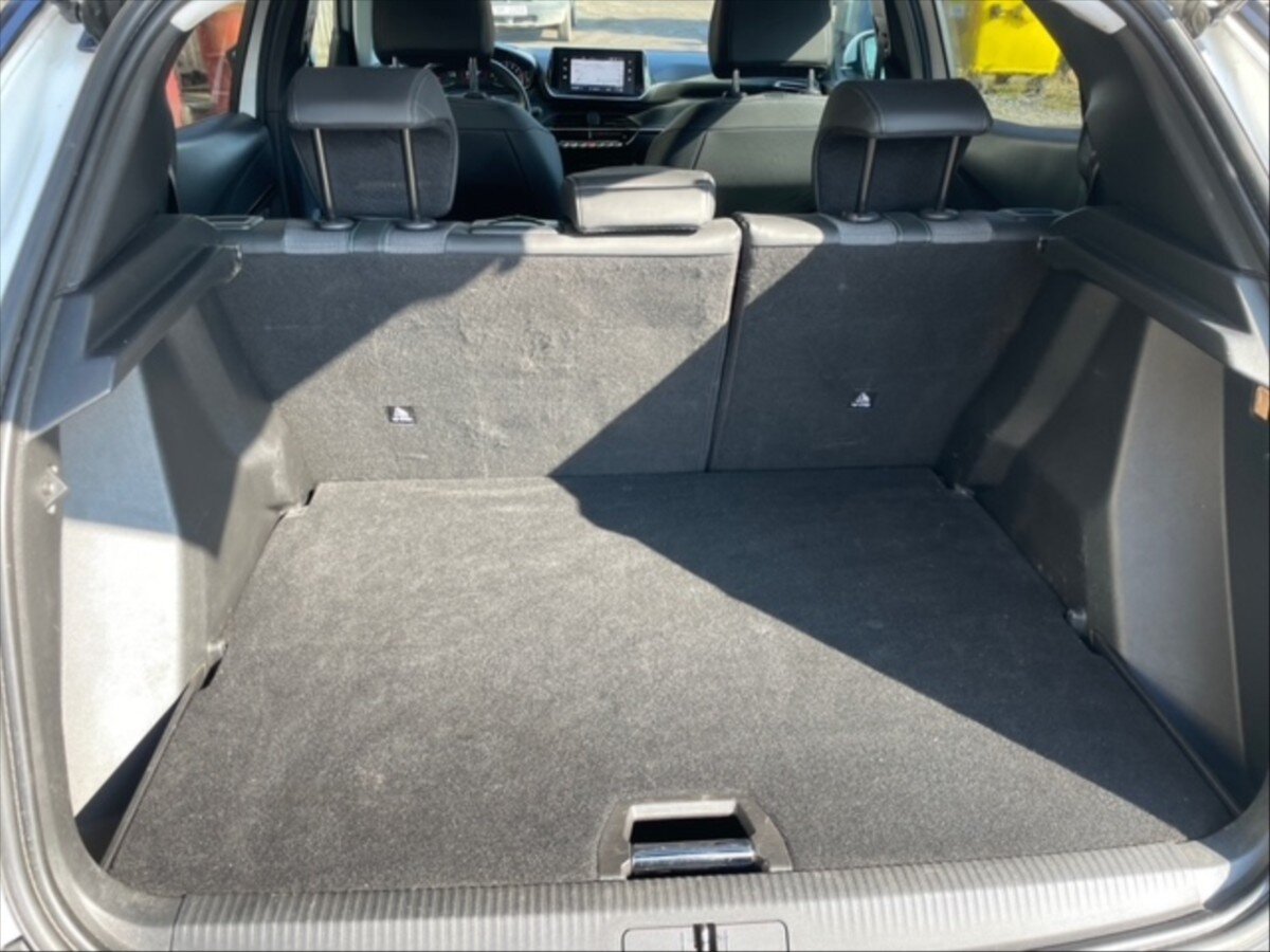 Peugeot 2008 SUV / Terénní 1,5 l 81 kw