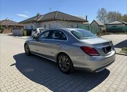 Mercedes-Benz Ostatní Sedan / Limuzína 0,0 125 kw