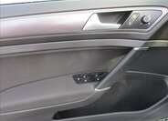 Volkswagen Golf Hatchback 999,0 63 kw