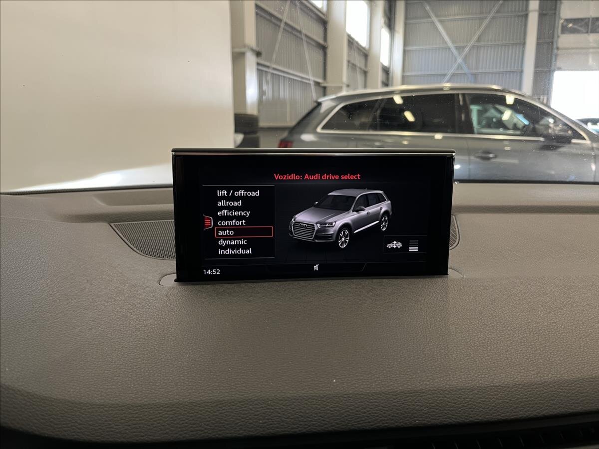 Audi SQ7 SUV / Terénní 4,0 l 320 kw