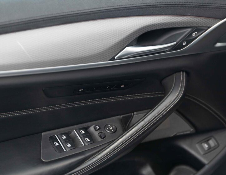 BMW Řada 5 Sedan 3,0 l 195 kw