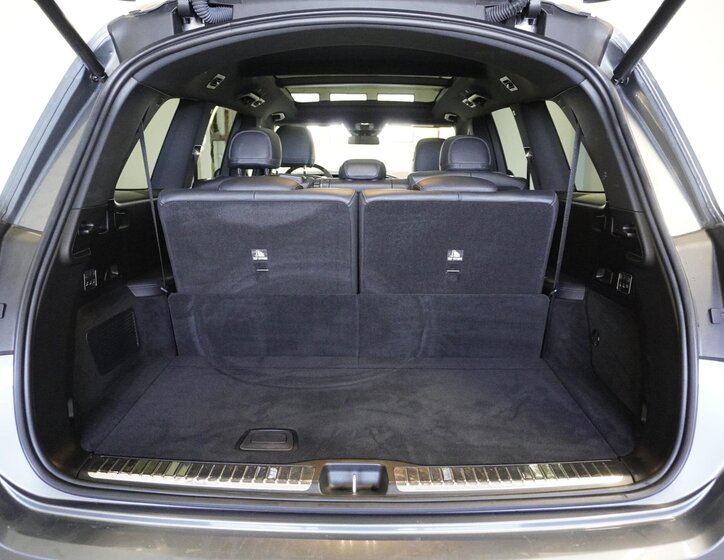 Mercedes-Benz GLS SUV / Terénní 4,0 l 450 kw