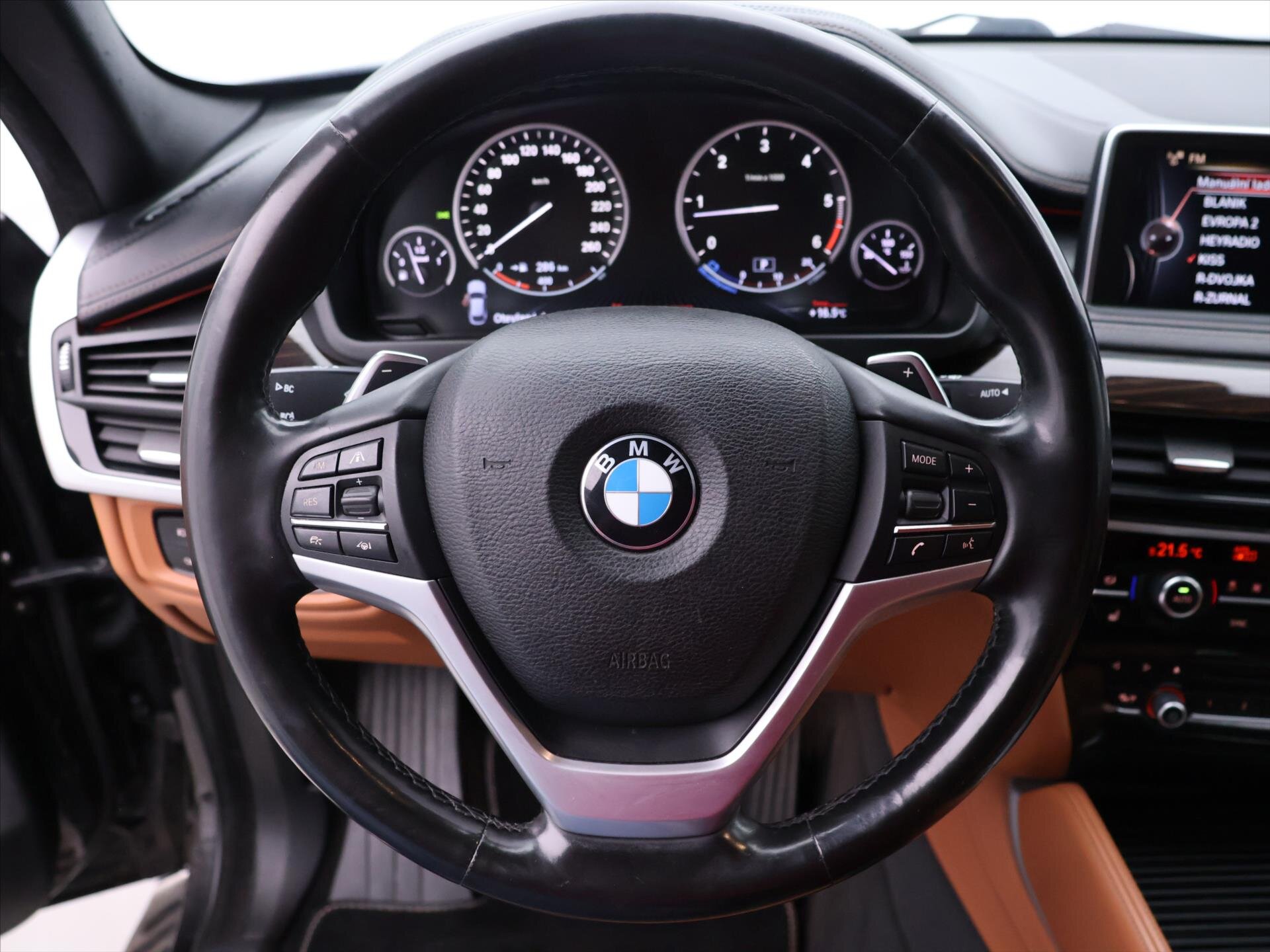 BMW X6 SUV 3,0 l 230 kw