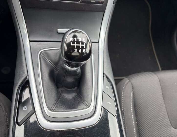 Ford S-MAX MPV 2,0 l 110 kw
