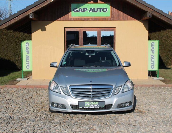 Mercedes-Benz Třídy E Kombi 2,1 l 125 kw