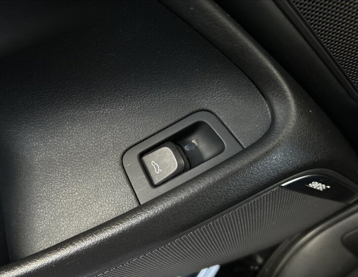 Audi A6 Sedan / Limuzína 3,0 l 230 kw