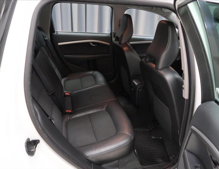 Volvo V70 10