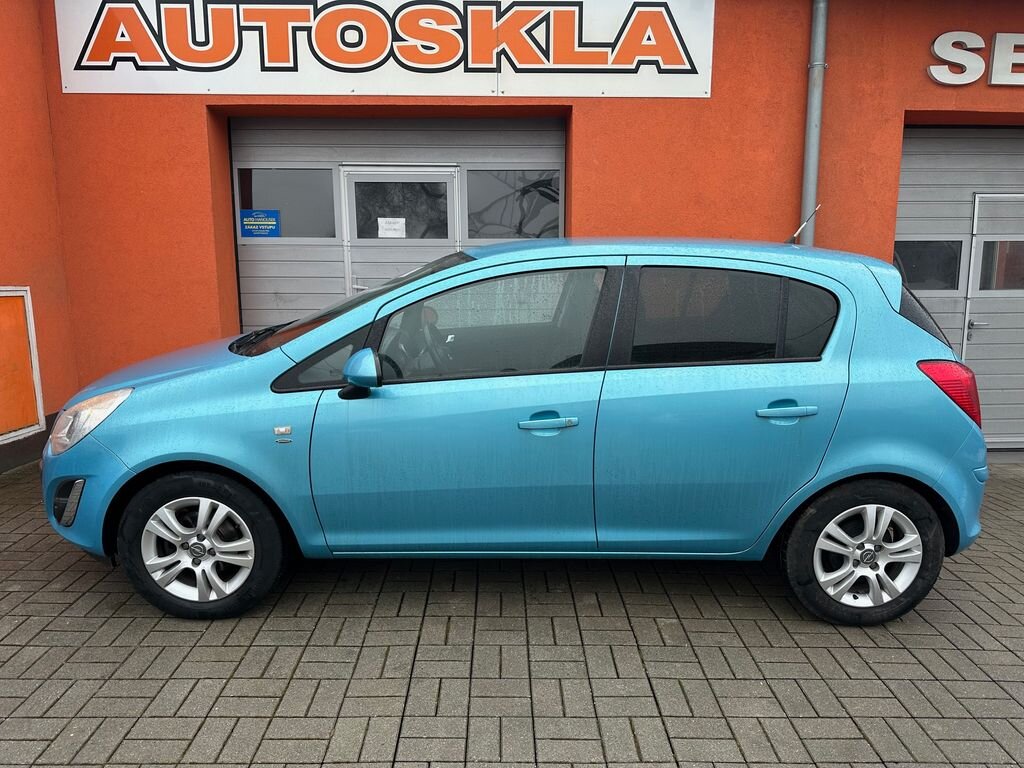 Opel Corsa Hatchback 1,4 l 64 kw