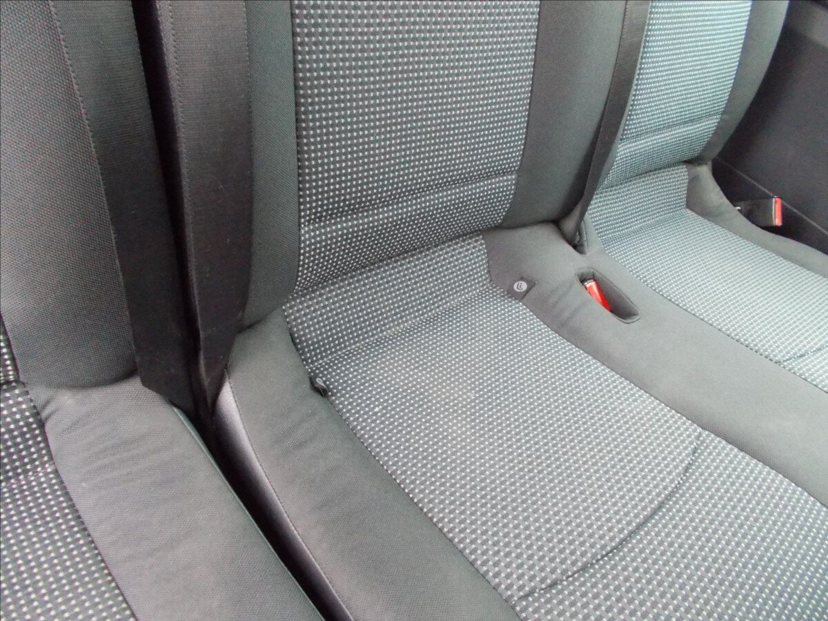 Mercedes-Benz Vito MPV 2,1 l 70 kw