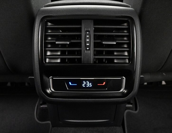 Volkswagen Passat Kombi 2,0 l 110 kw