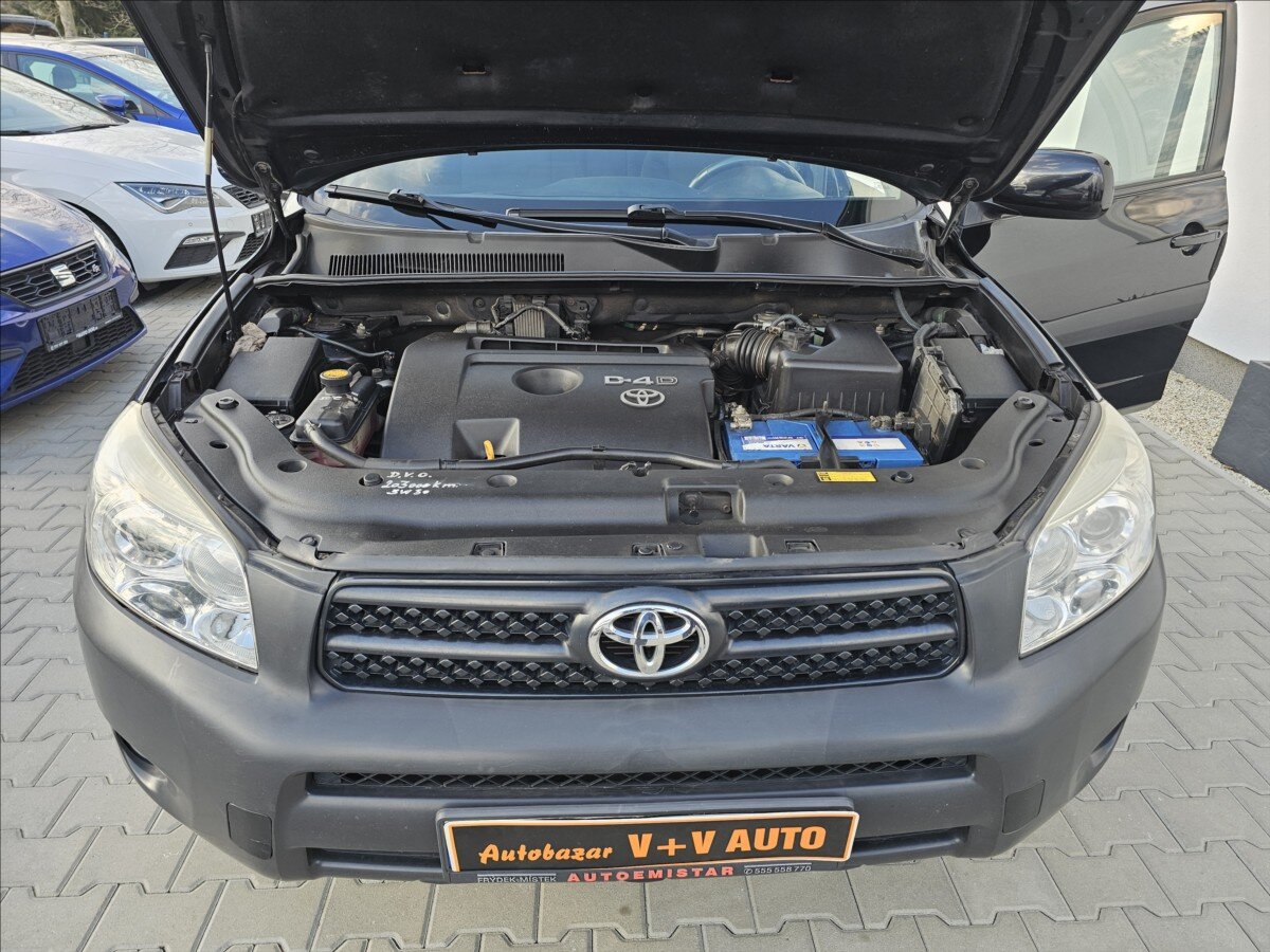 Toyota RAV4 Kombi 2,2 l 100 kw