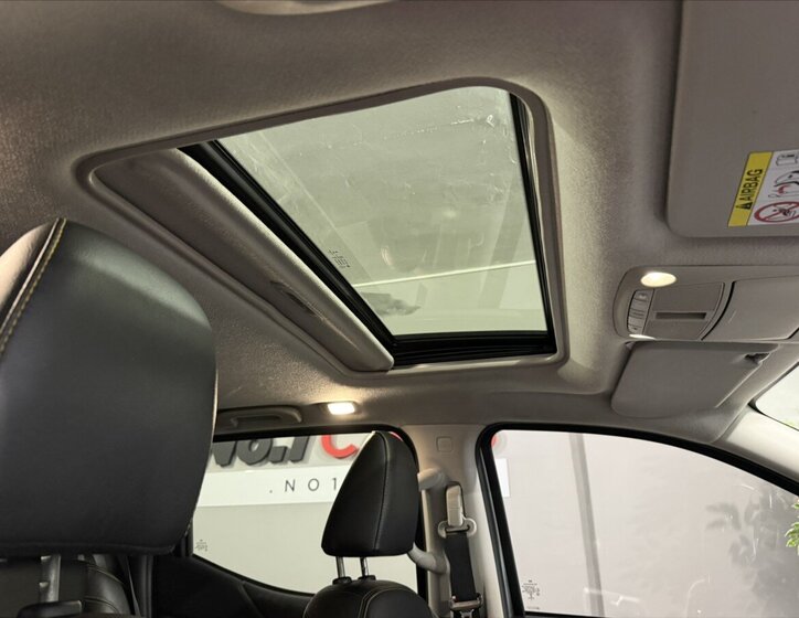 Nissan Navara SUV 2,3 l 140 kw