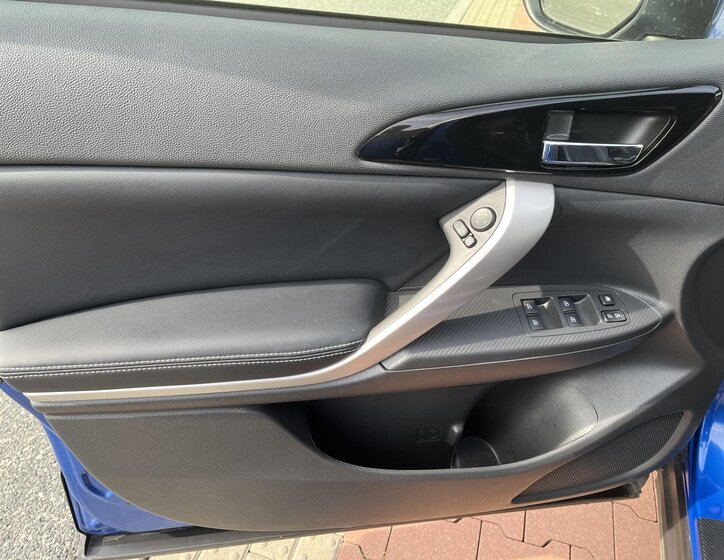 Mitsubishi Eclipse Cross SUV / Terénní 2,4 l 72 kw