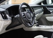 Volvo S90 Sedan / Limuzína 2,0 l 173 kw
