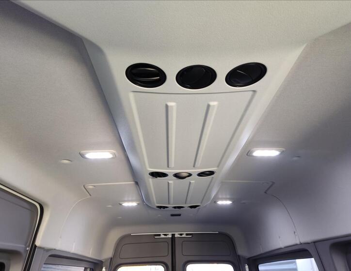 Volkswagen Crafter 22