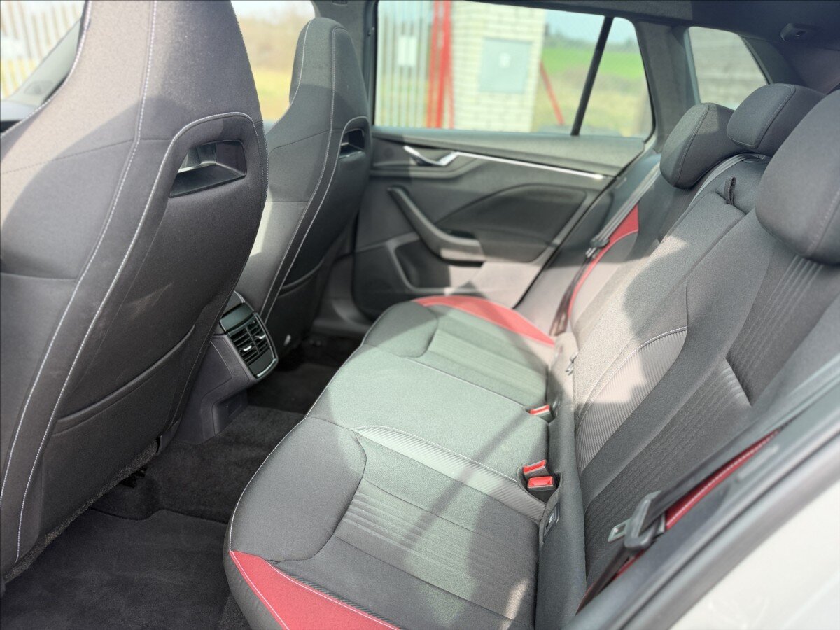 Škoda Kamiq SUV / Terénní 1,5 l 110 kw